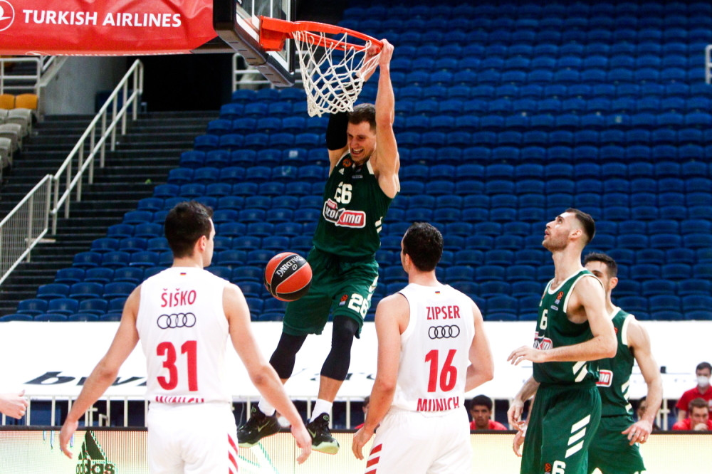 Srbin dvocifren uzalud, Milano ponovo u modi (VIDEO)