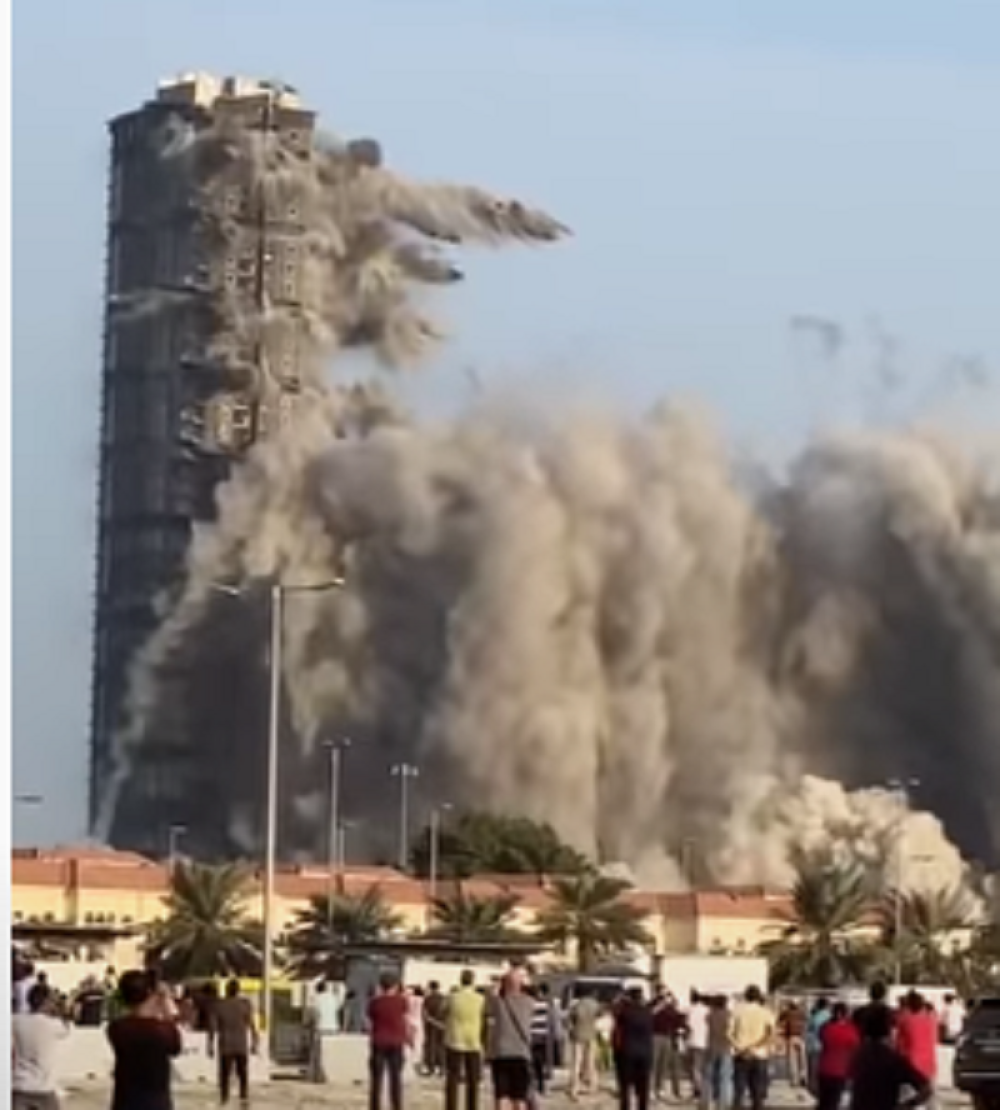 U Abu Dabiju četiri kule srušene za 10 sekundi! (VIDEO)