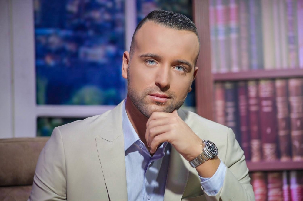 Večerašnji gosti “Muzičkog specijala” kod voditelja Uroša Božića su Aleksandra Bursać i Amar Gile!