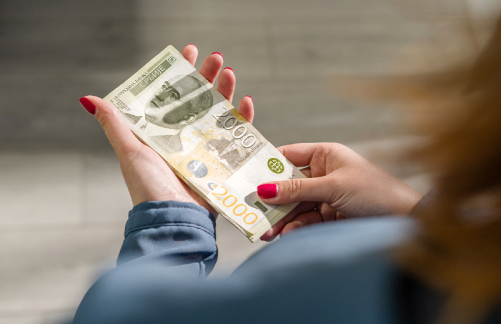 Nezaposlenima stiže naknada za decembar