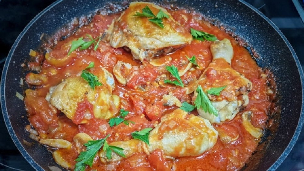 Napoleonova piletina Marengo –  ručak dostojan cara