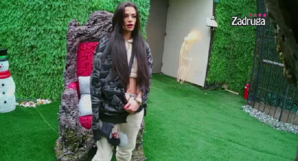 Tara odala tri šokantne tajne koje će napraviti haos u kući, a ova dva zadrugara je zatekla u toku se*sa! (VIDEO)