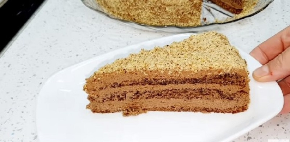 Starinska čokoladna torta sa orahom, vraća u detinjstvo! (VIDEO RECEPT)