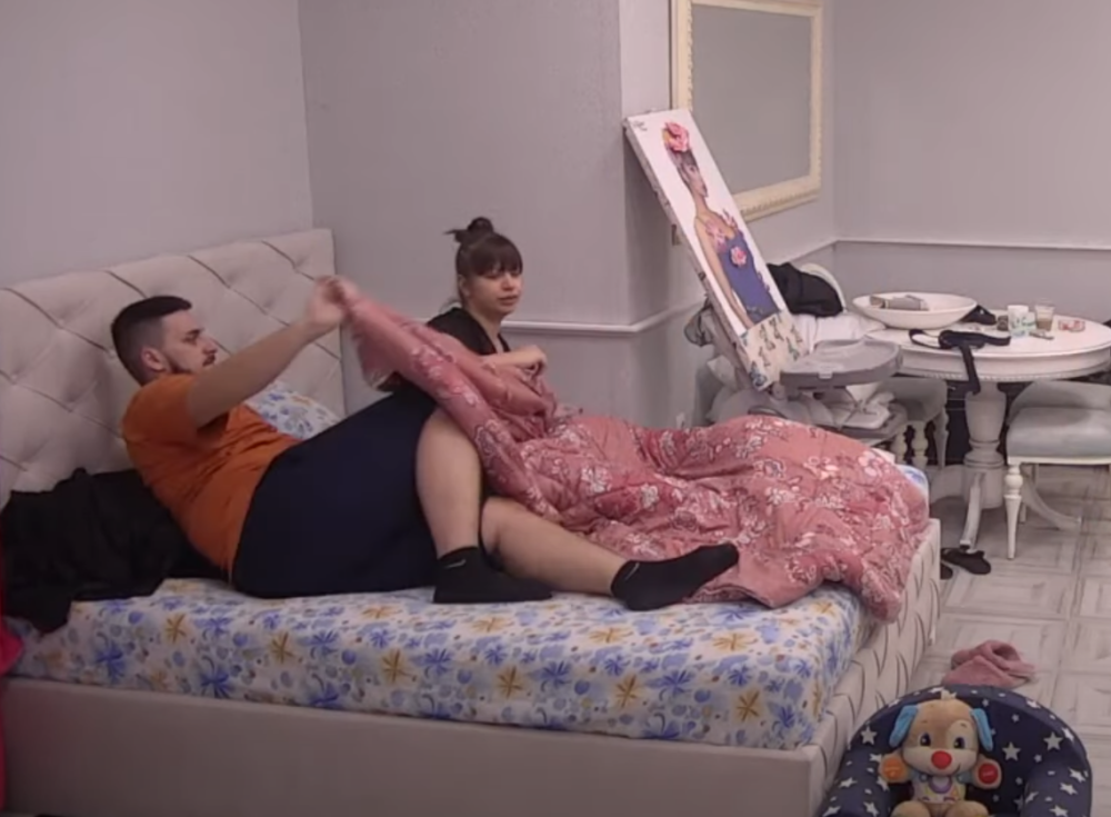 Miljanina spretna ručica raspametila Zolu, a tek onda je usledio pravi šou, tresao se ceo apartman! (VIDEO)