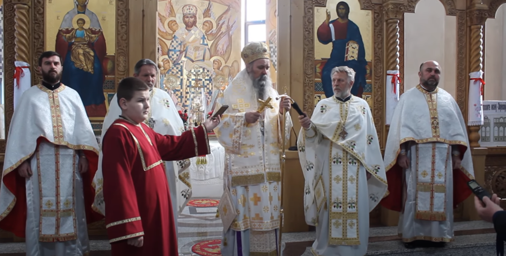 "Ova nam bolest prepreke postavi, ni brat bratu, niti bilo kome,a ranije je išao svako svome"