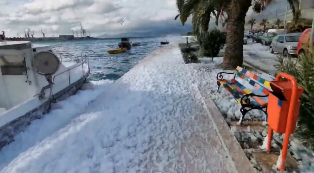 More potopilo grad - veliko nevreme zahvatilo Jadran! Talasi do 6 metara, saobraćaj u kolapsu, sledi ono najgore (VIDEO)