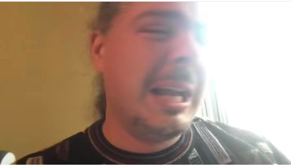 Đus plače kao kiša, emotivnom porukom se oprostio od Džeja uz jednu od njegovih najtužnijih pesama (VIDEO)