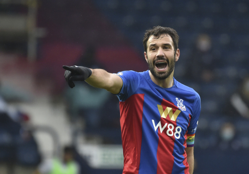 Britanijom odjeknula priča o tuči našeg reprezentativca na treningu, a još se nije smirila ni ona o "novogodišnjoj korona žurci"!