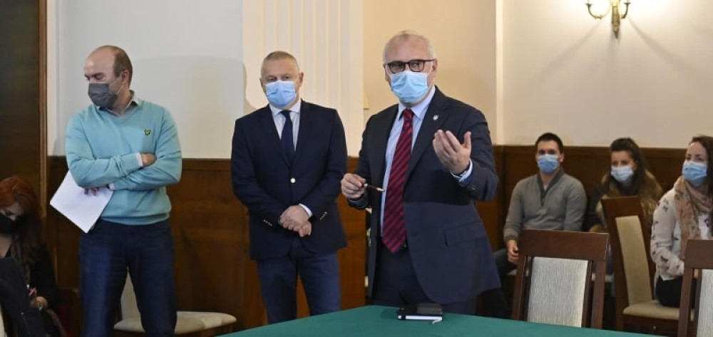 Vesić otvorio dnevni prihvatni centar za osobe bez doma