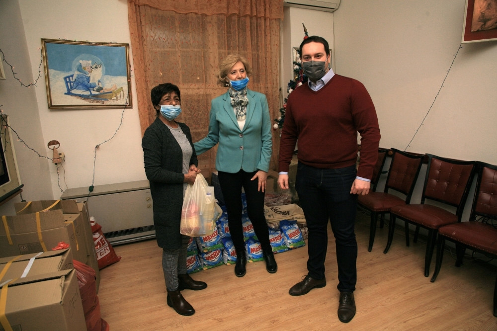 Stari Grad - opština koja misli na svoje stare i penzionere: Pomoći ćemo da paketi solidarnosti stignu do najugroženijih!