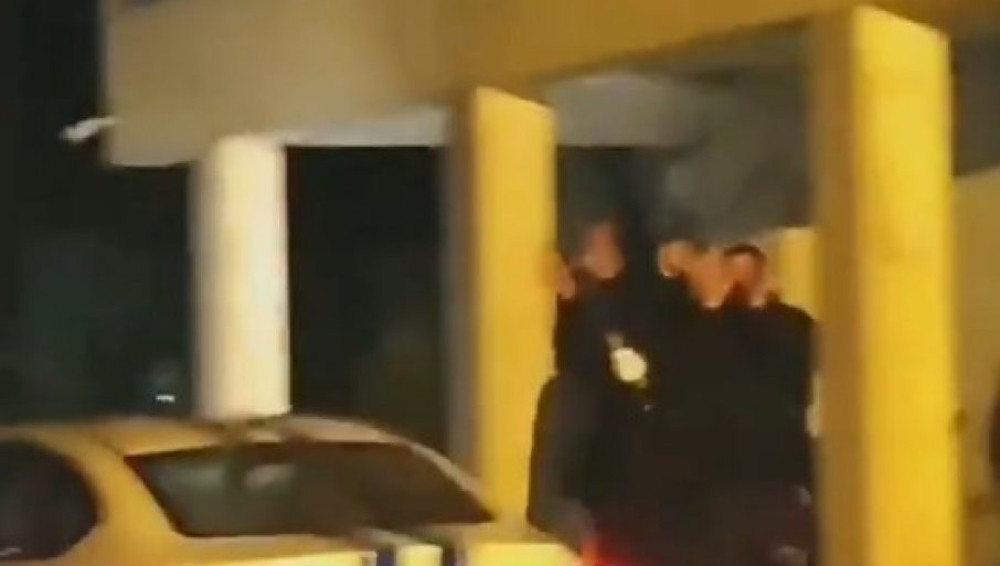 Dramatične scene snimljene u Danilovgradu, vladike na udaru! (VIDEO)