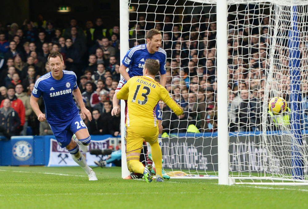 Otac i ujak ga vređali jer je dao gol protiv njihovog omiljenog tima! (FOTO)