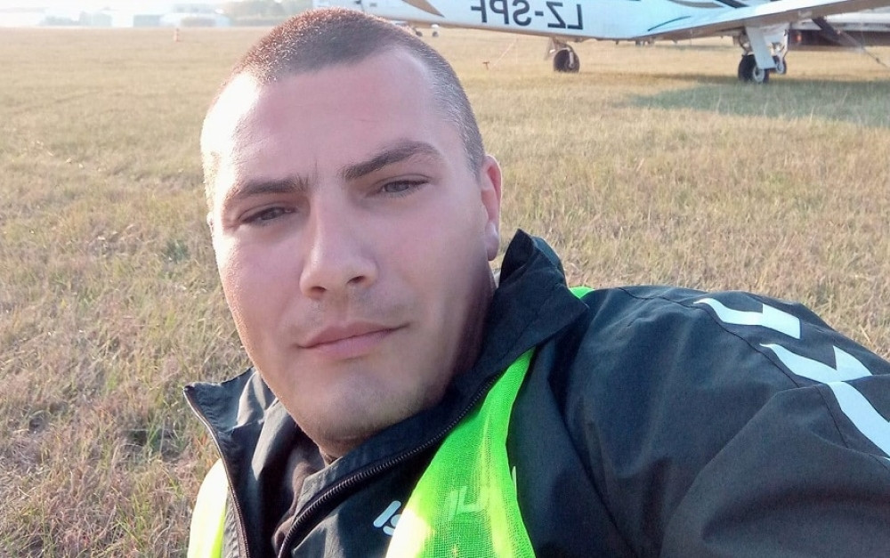 Ovo je mladić iz Beograda koji je nastradao u padu aviona na Kozari