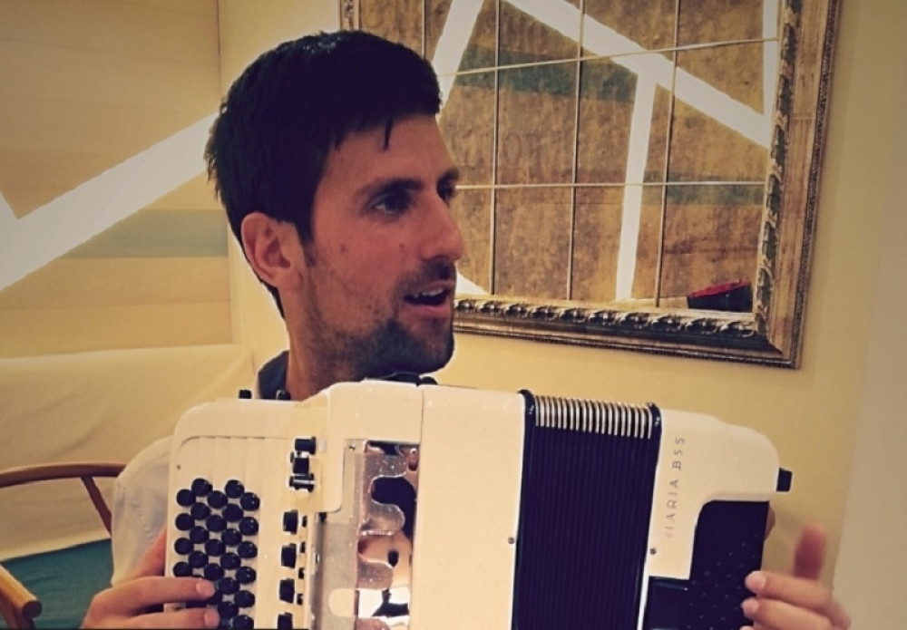 NOVAK: SVIRAJTE MI „Ja sam momče sa Kosova“