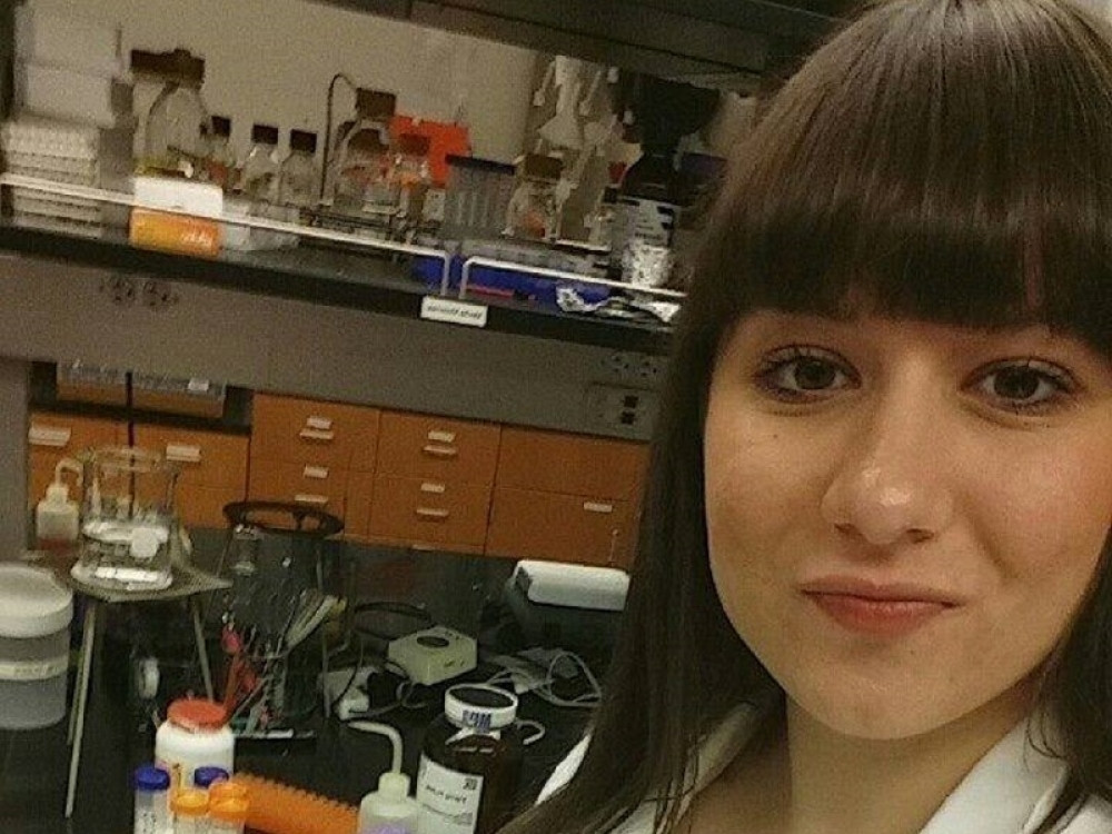 Ne dajte da vas lažu, evo šta je "opasno" u Fajzerovoj vakcini