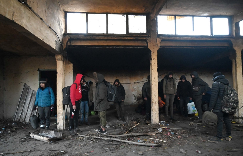 Pakistanci noževima izboli trojicu Afganistanaca