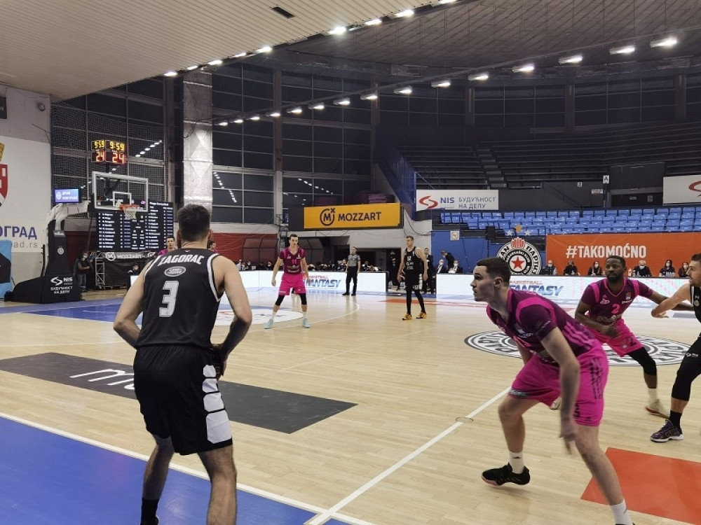 Partizan poslednjim atomima snage slomio Megu u završnici meča!