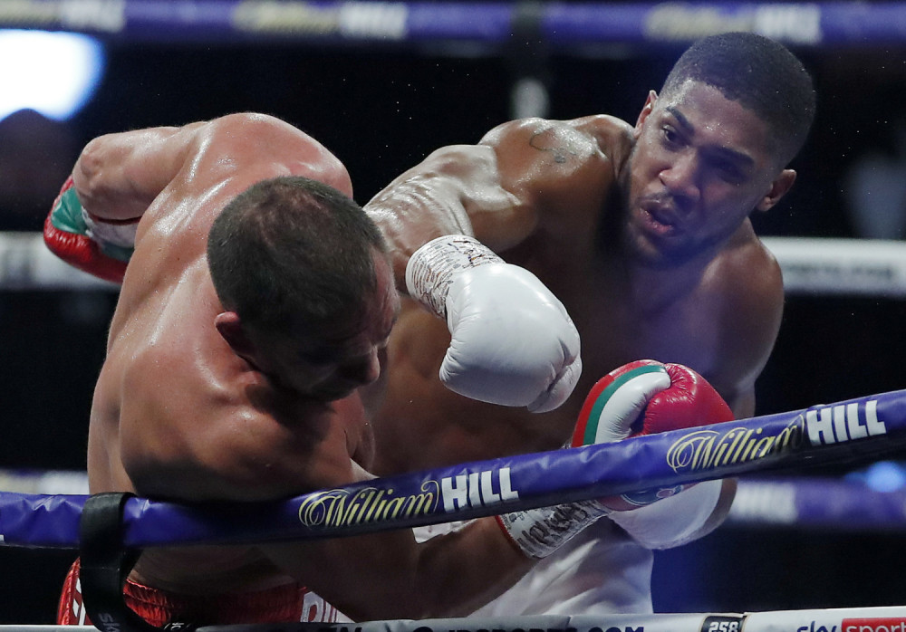 Džošua dominantnim nastupom ostao na svetskom bokserskom tronu!