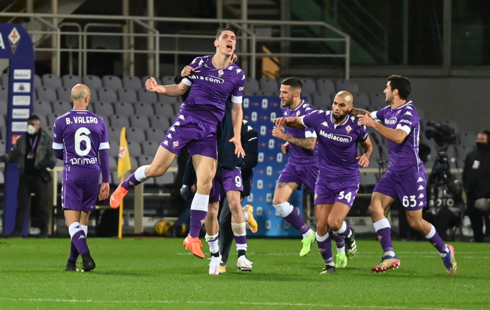 Fiorentina "slavi" Nikolu Milenkovića! (FOTO)