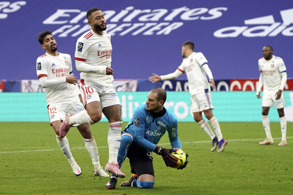 Rajković primio gol sa 30 metara, a onda uspeo da odbrani penal!