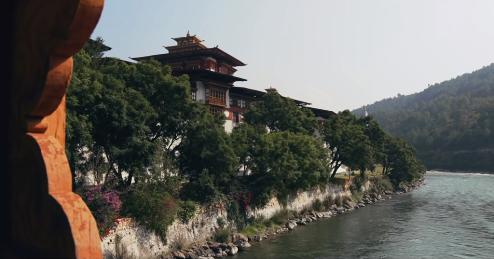 U njoj ne postoje semafori, zabranjen je duvan i samo kralj ima prezime!