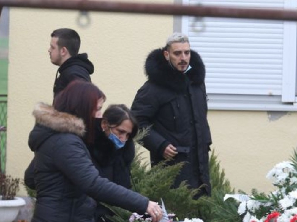 Darko Lazić slomljen i neutešan, oglasio se iz druge države, borbu nastavlja zbog njih (VIDEO)