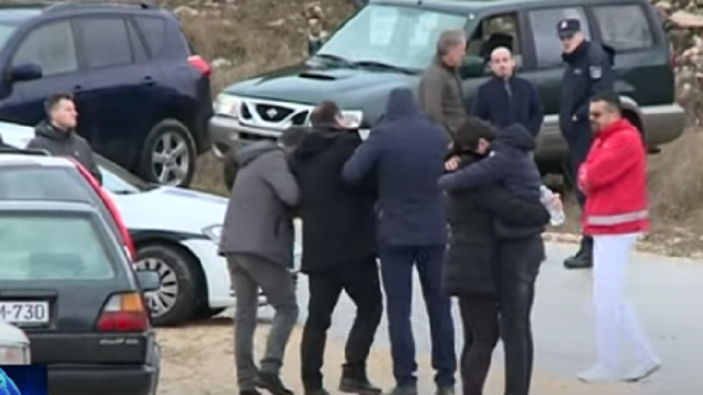 Roditelji poginule dece jedva stoje na nogama od bola i tuge, oglasio se MUP: Nema preživelih (VIDEO)