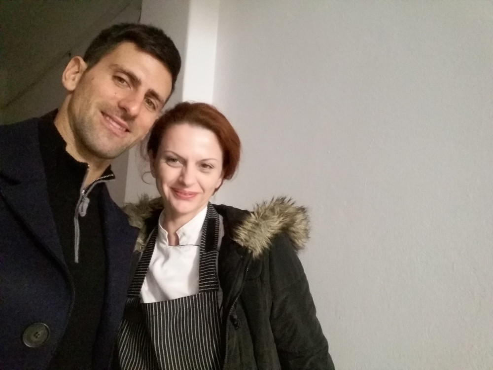 Ova dama pravi slatkiše za Noleta, evo šta je njegova omiljena poslastica i koje namirnice koristi svaki dan!