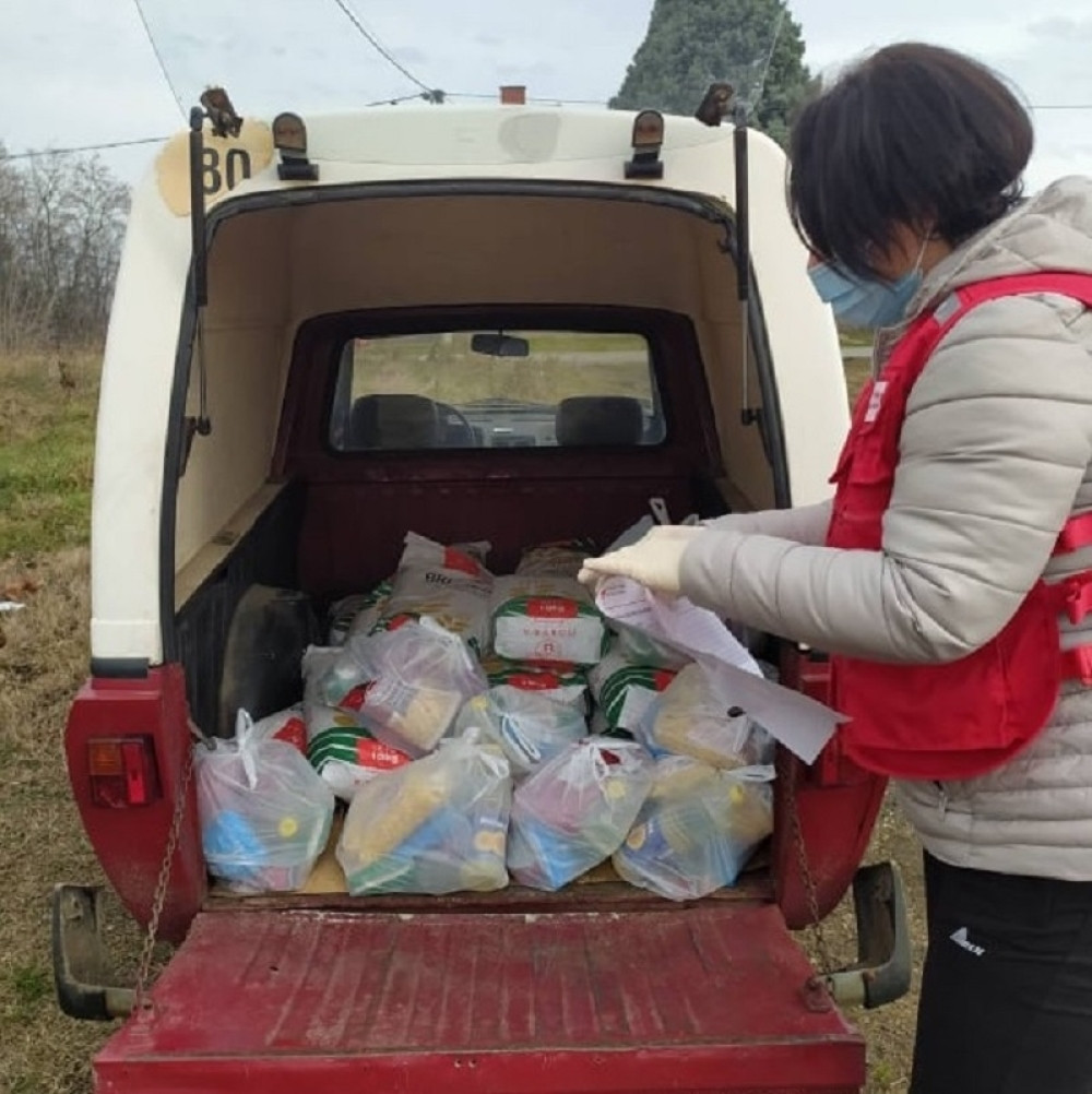 Za korisnike Narodne kuhinje Crvenog krsta u Topoli obezbeđeni paketi pomoći