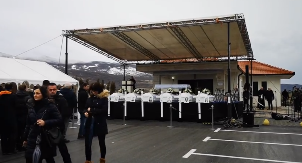 BiH se oprašta od šestoro tinejdžera koji su stradali od gušenja gasom u Posušju (VIDEO)