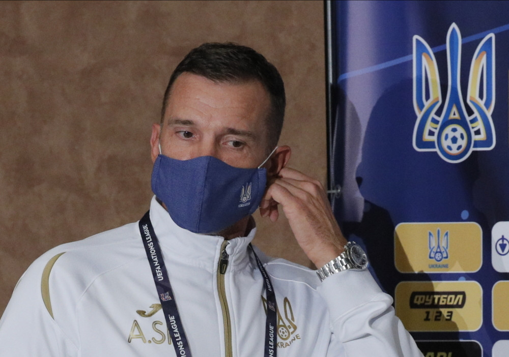 Nije se proslavio kao igrač Čelsija, a sada bi mogao da postane njihov novi strateg!