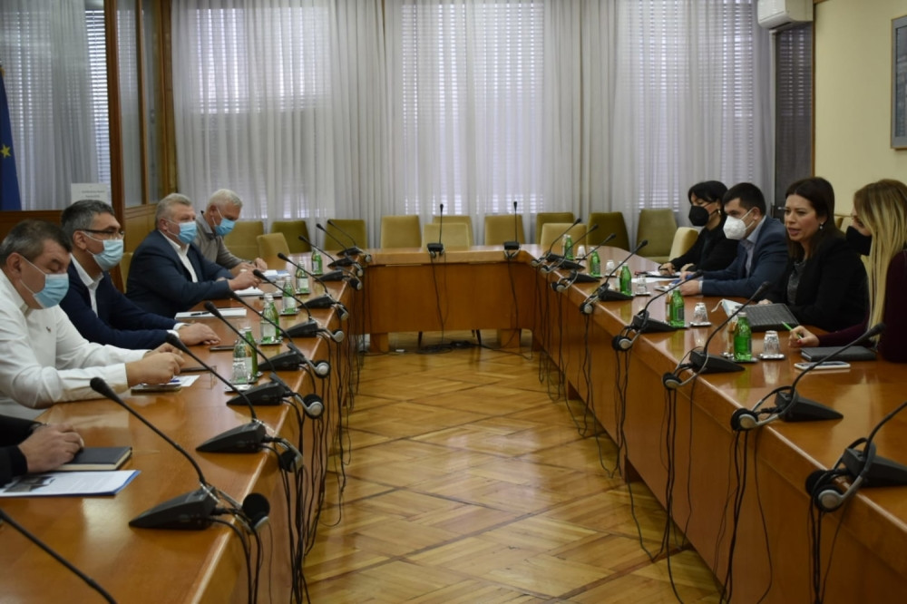 Na sastanku u Ministarstvu zaštite životne sredine dogovoreno hitno čišćenje Potpećkog jezera