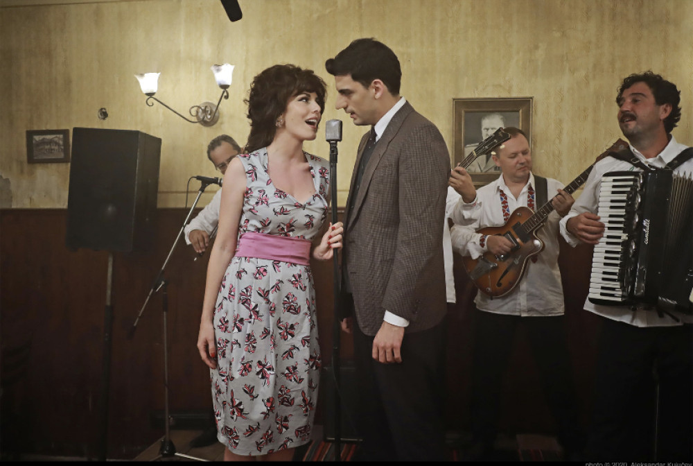 Sećam se, videla sam Božić Batu i odmah sam ga pitala da li ima ženu: Tamara Dragičević i Milan Marić o Božiću!