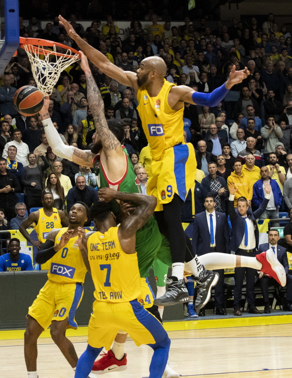 Stigao Amerikanac, gospodar blokada