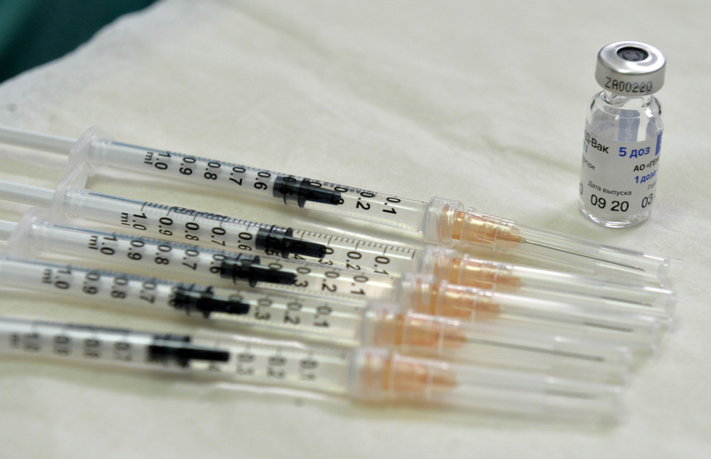 Fajzer/BioNTek proizveo 70 miliona vakcine do kraja 2020.