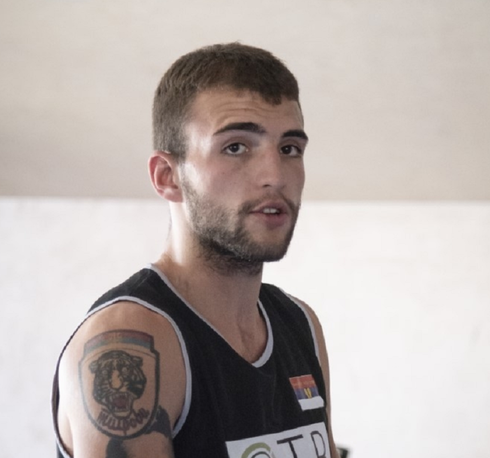 Veljko raznežio emotivnom objavom uoči godišnjice smrti svog oca, bol će zauvek biti tu! (FOTO/VIDEO)