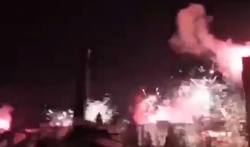 Velika proslava Božića u crnogorskoj prestonici, gori pola grada! (VIDEO)