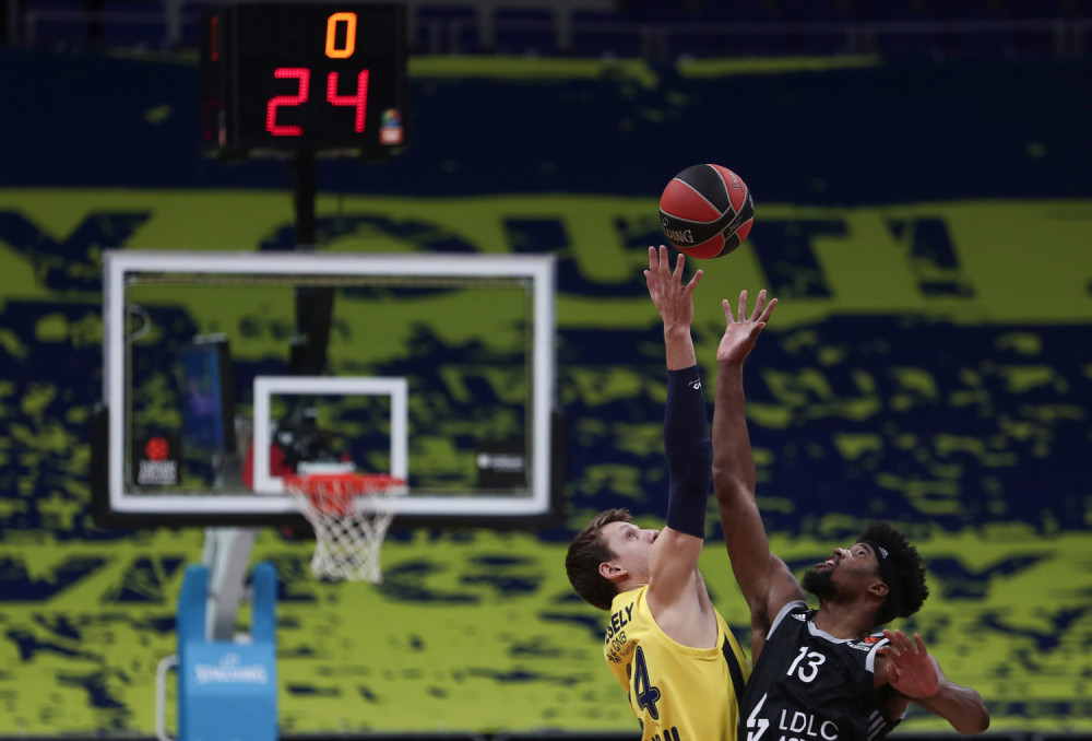 Njima desetogodišnji ugovor, a Zvezdi i Partizanu...