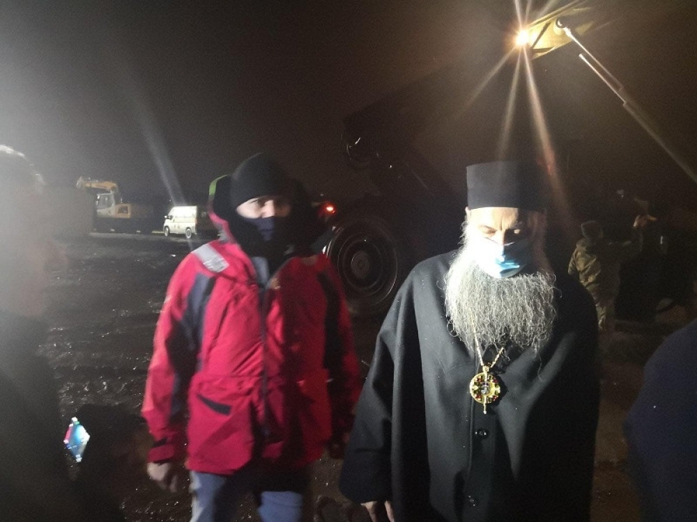 Otac Porfirije dočekao pomoć