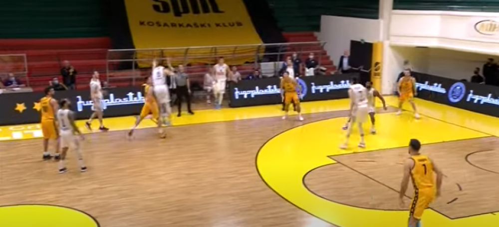 Sa devet metara ubacio pobednički koš, Split na spektakularan način do pobede! (VIDEO)