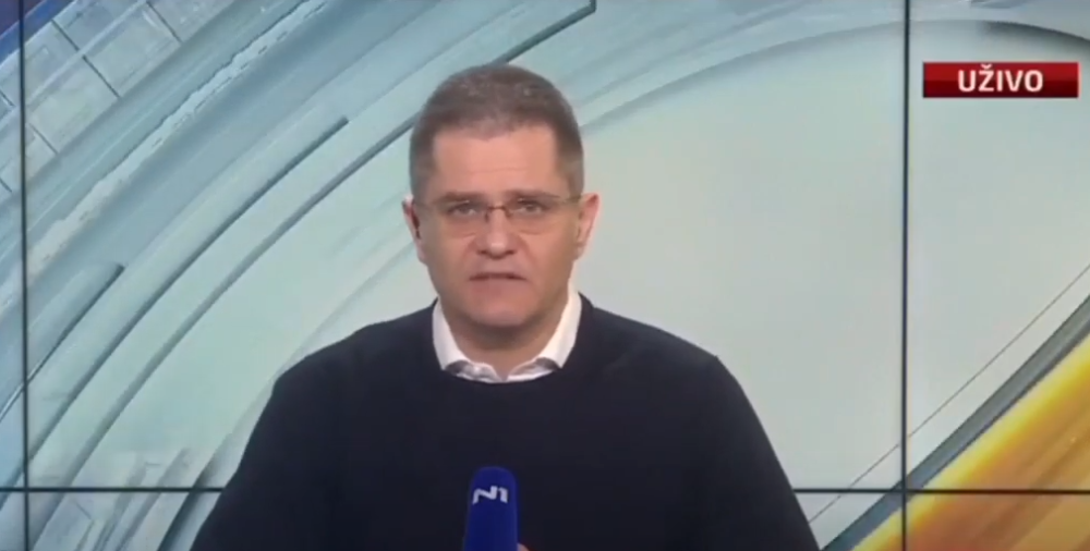 Potom je usledio odgovor od koga će Vuk da se puši