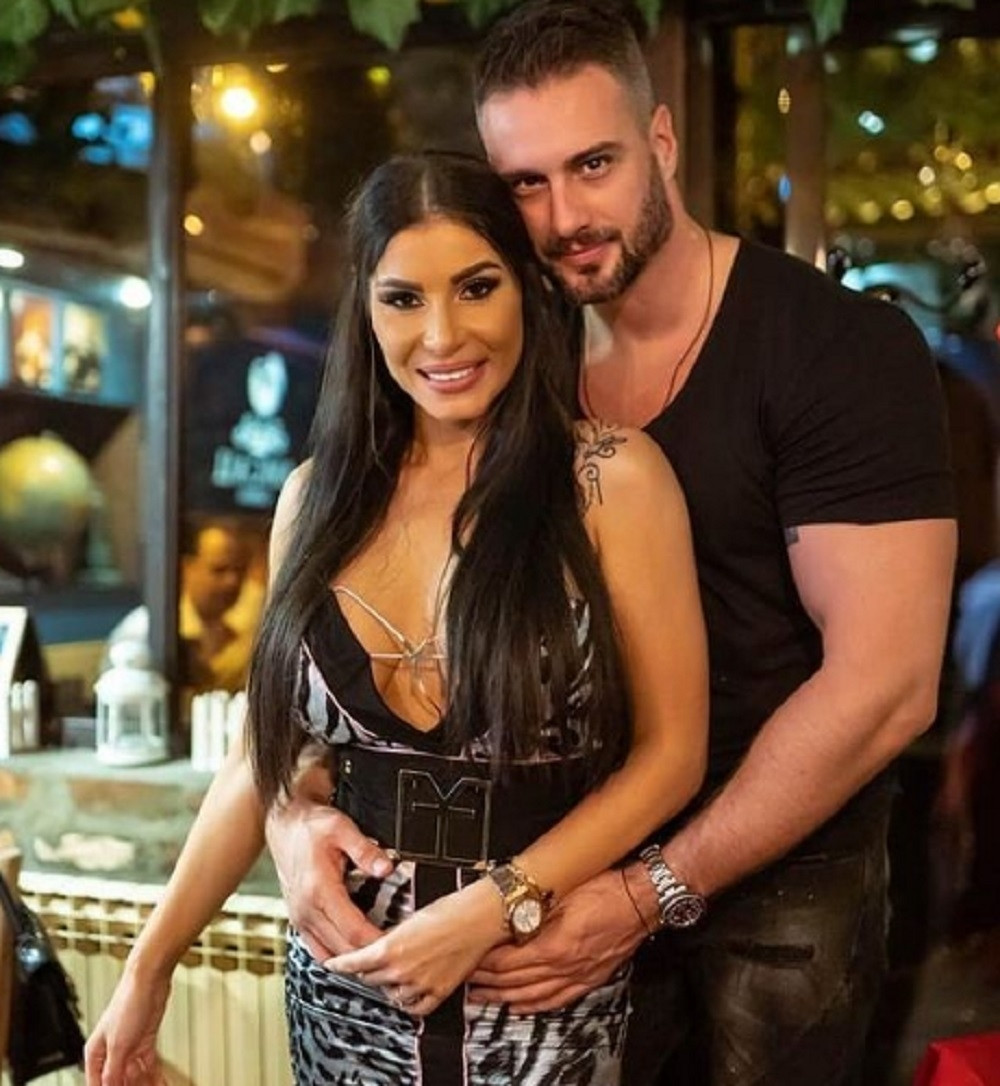 Mia Borisavljević ne krije da jedva čeka susret sa naslednicom, a fotografrafija ultrazvuka otkrila prelepu stvar! (FOTO/VIDEO)