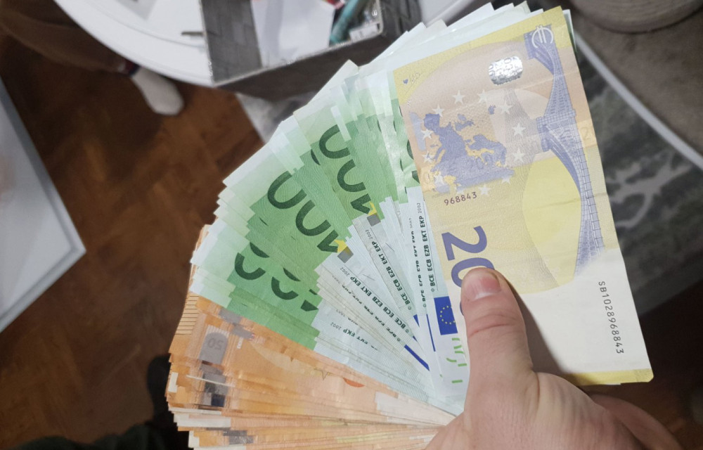 Muškarac krao novac iz kase na kraju smene, a iznos koji je sakupio ZGRANUO policiju