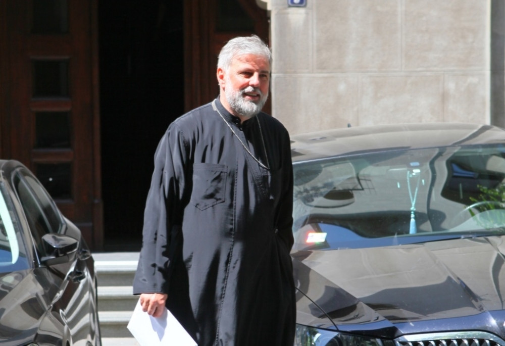 Grigorije pravi PUČ 18. februara!