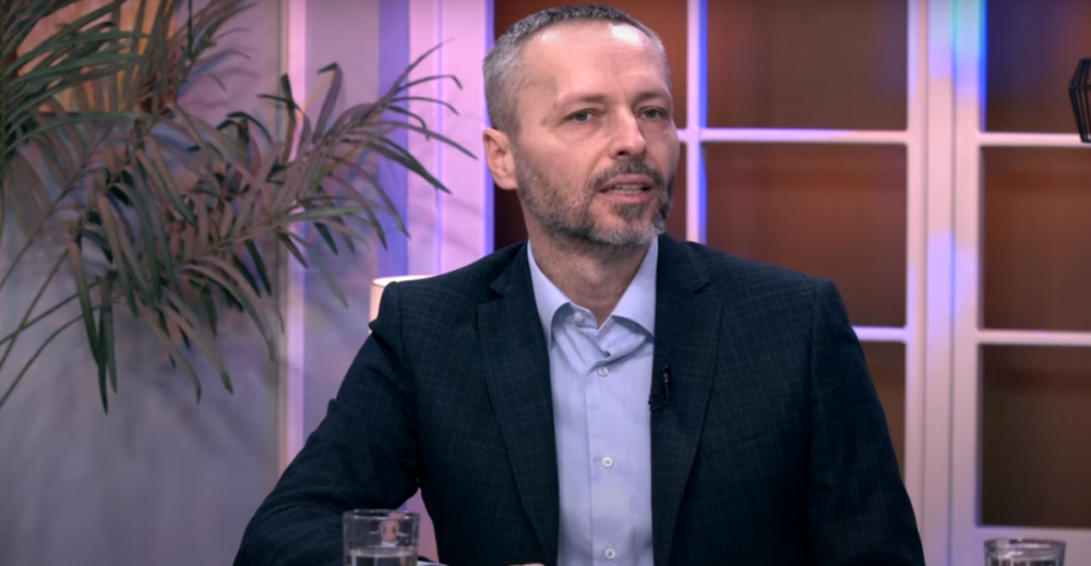 Aleksandar Olenik traži od Lekarske komore Srbije da se izjasni o medicinskim radnicima koji neće vakcinu