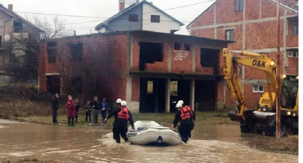 Vanredna situacija u Vlasotincu zbog poplava