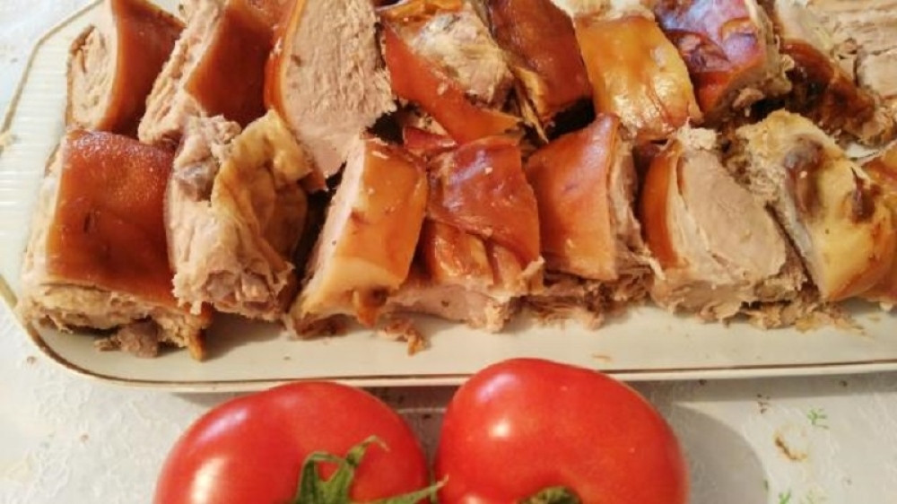 Ova prasetina iz rerne je ubedljivo najbolji način za pripremanje svinjskog mesa!