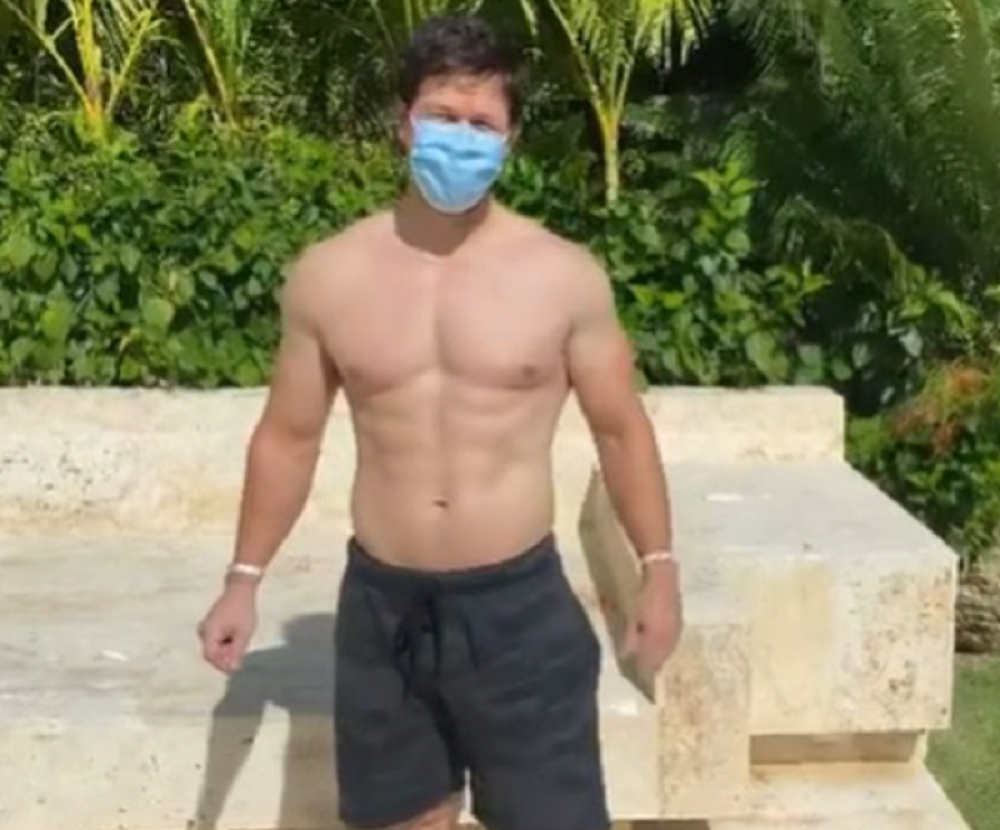 Glumac je na pragu šeste decenije, a izgleda brutalno! (FOTO/VIDEO)