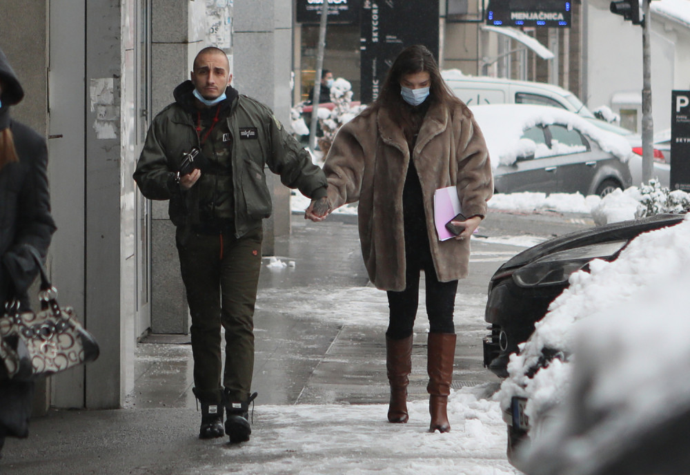 Budući roditelji broje sitno do porođaja, Vuku zabranili da uđe na Oljin pregled! (FOTO/VIDEO)