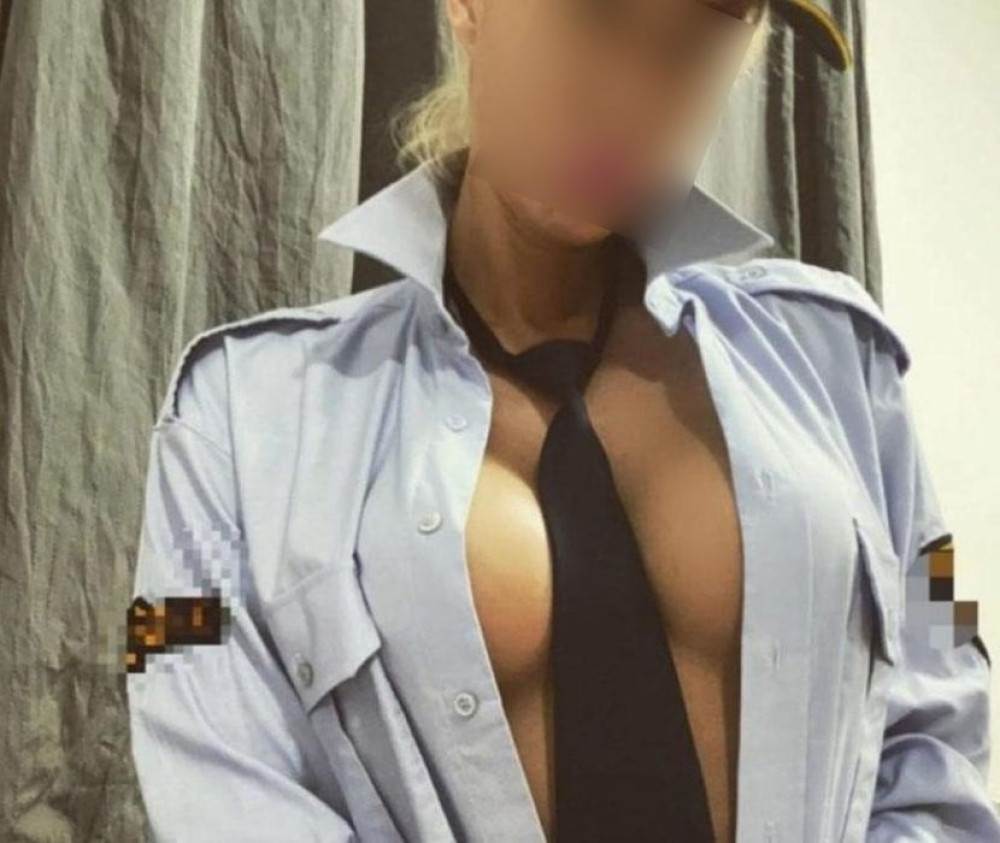 Policajka zapalila MUP! Otkopčana košulja i kravata među grudima, a onda je gorko zažalila zbog toga